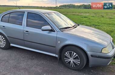 Лифтбек Skoda Octavia 2001 в 