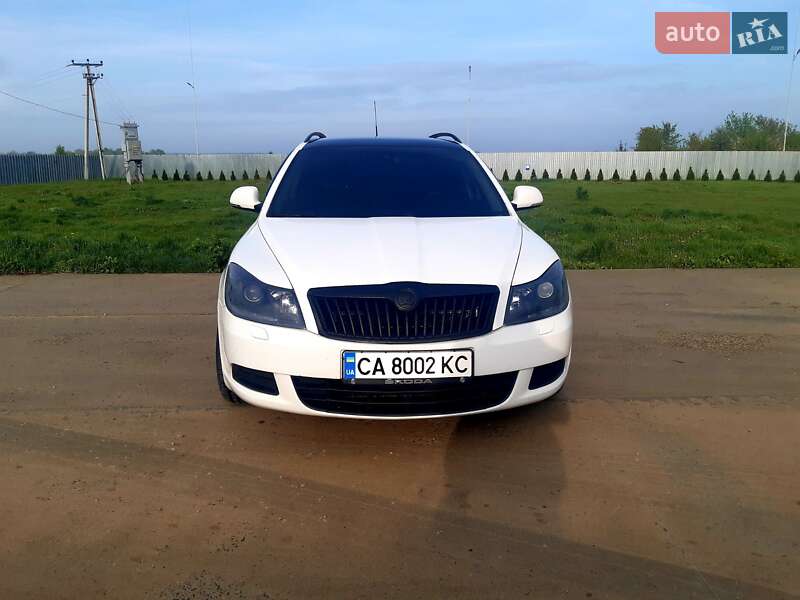 Універсал Skoda Octavia 2009 в Монастирищеві