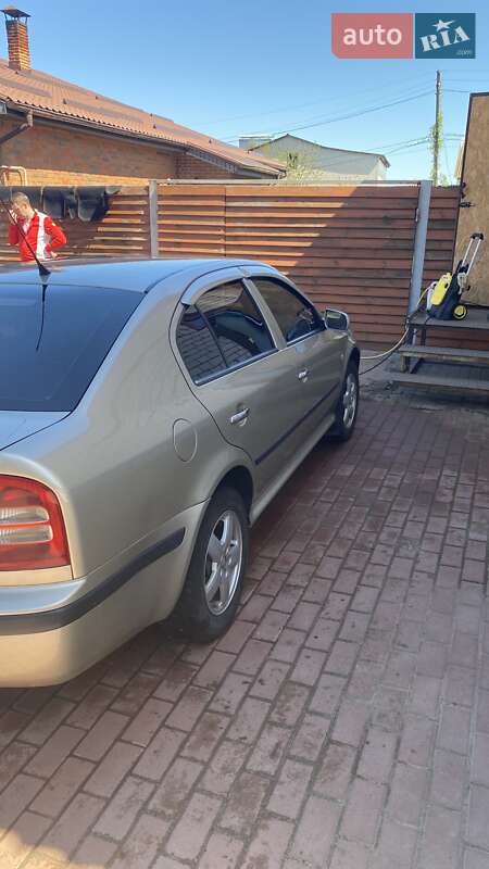 Лифтбек Skoda Octavia 2005 в Харькове