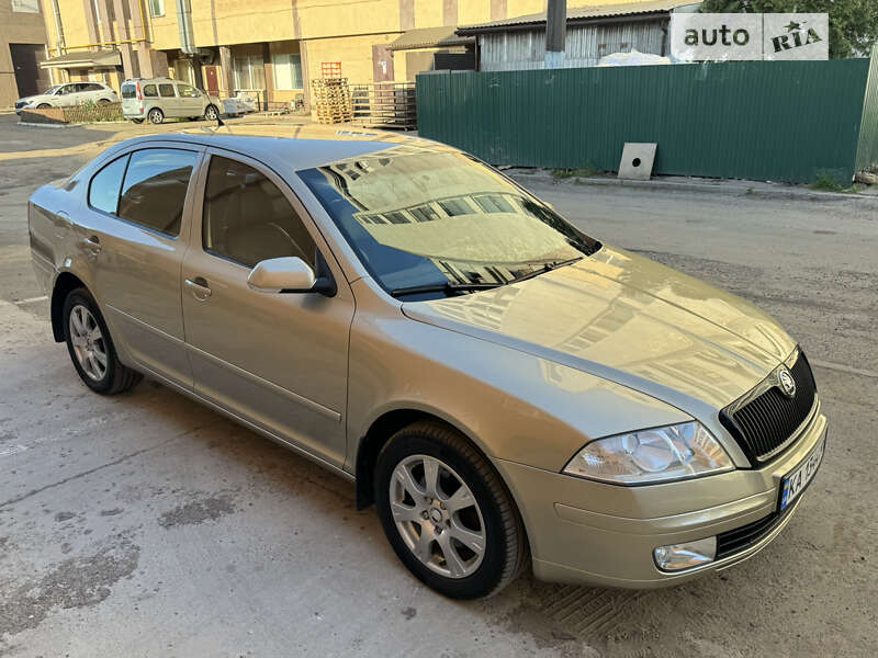 Ліфтбек Skoda Octavia 2006 в Києві