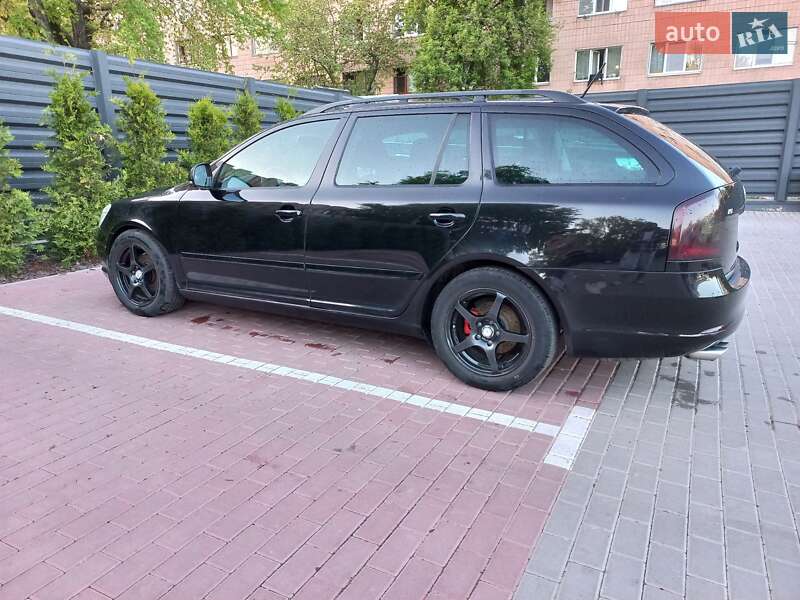 Универсал Skoda Octavia 2011 в Черкассах