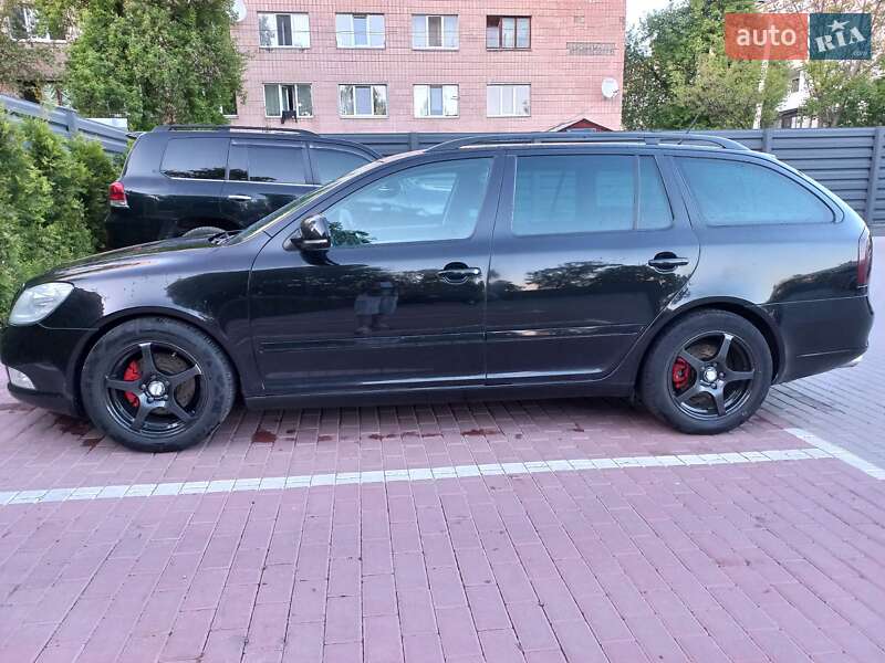Универсал Skoda Octavia 2011 в Черкассах