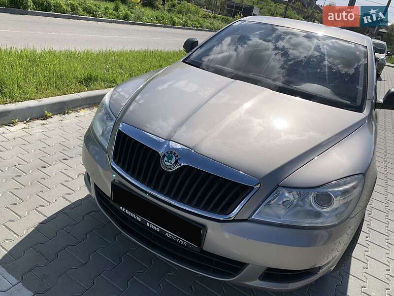 Лифтбек Skoda Octavia 2012 в Старом Самборе