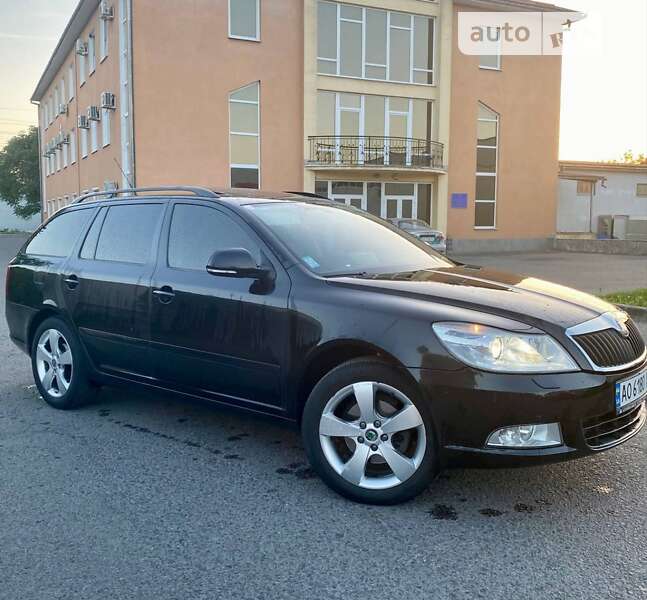 Універсал Skoda Octavia 2009 в Ужгороді