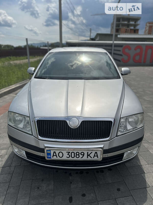 Лифтбек Skoda Octavia 2004 в Хусте