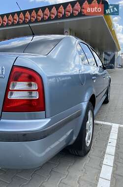 Лифтбек Skoda Octavia 2002 в Киеве