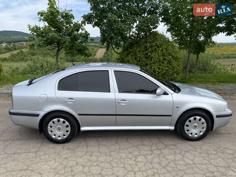 Лифтбек Skoda Octavia 2008 в Мукачево