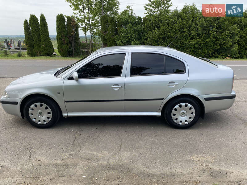 Лифтбек Skoda Octavia 2008 в Мукачево