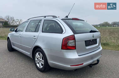 Универсал Skoda Octavia 2010 в 