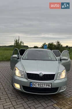 Универсал Skoda Octavia 2012 в Дрогобыче