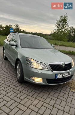 Универсал Skoda Octavia 2012 в Дрогобыче