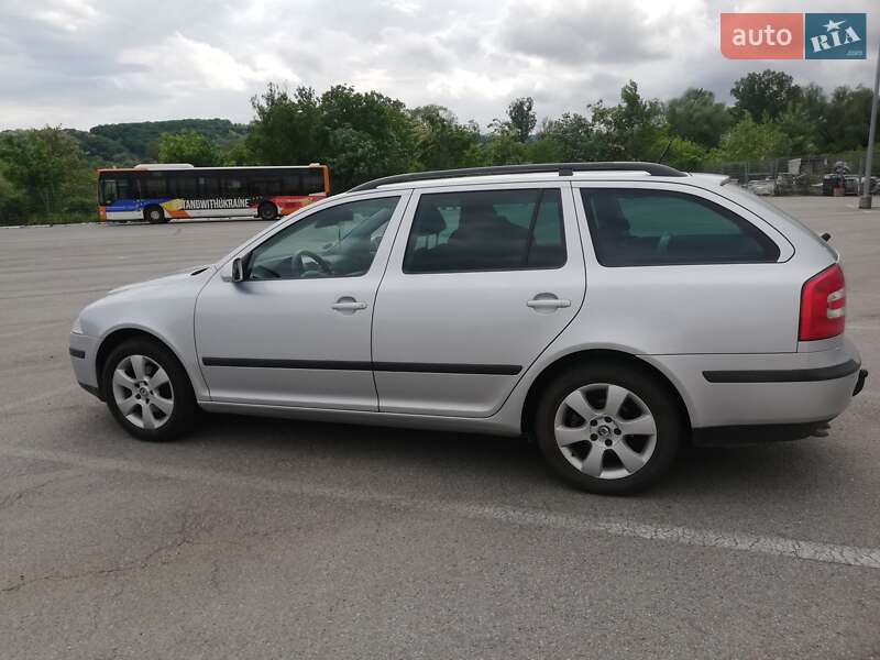 Универсал Skoda Octavia 2008 в Черновцах