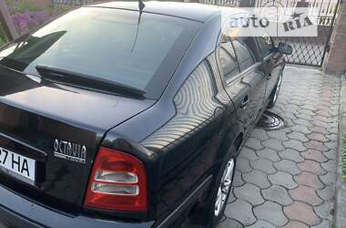 Ліфтбек Skoda Octavia 2005 в Рівному