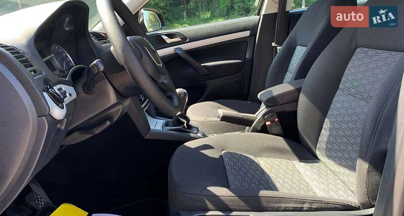 Лифтбек Skoda Octavia 2010 в Черновцах