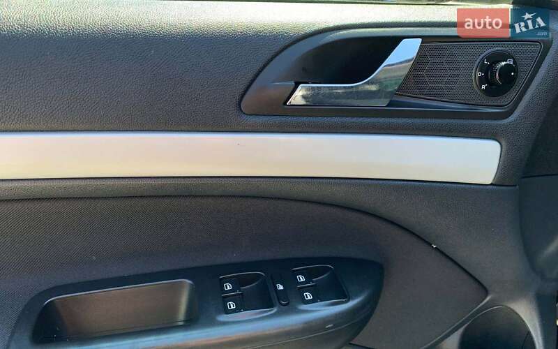 Лифтбек Skoda Octavia 2010 в Черновцах