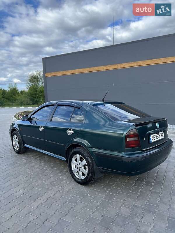 Универсал Skoda Octavia 2000 в Желтых Водах