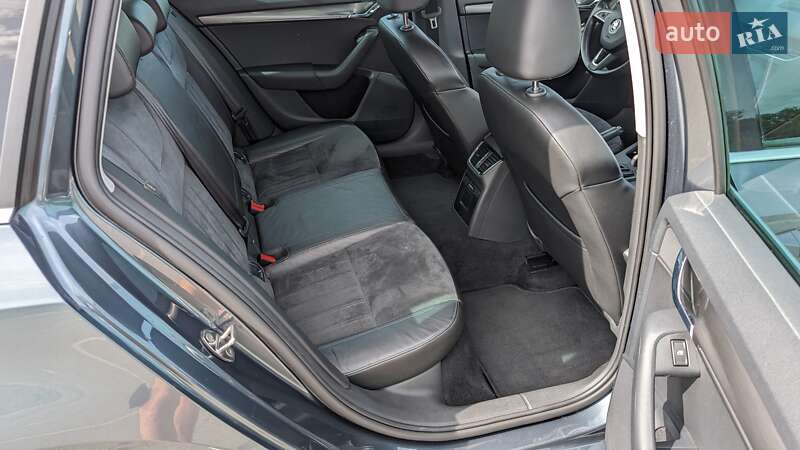 Универсал Skoda Octavia 2017 в Ирпене