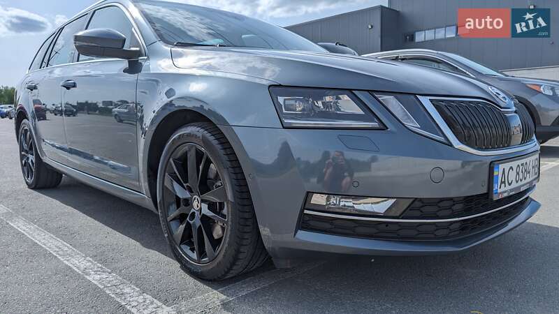 Универсал Skoda Octavia 2017 в Ирпене