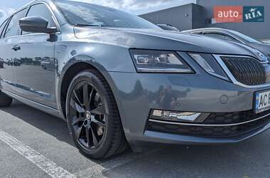 Универсал Skoda Octavia 2017 в Ирпене