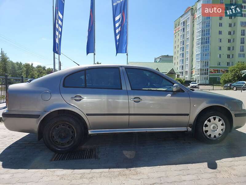Лифтбек Skoda Octavia 2006 в Полтаве