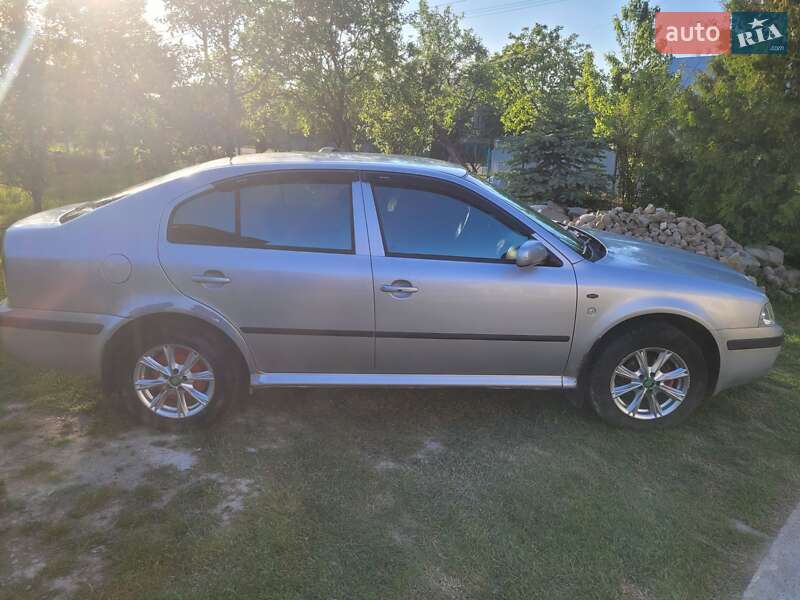 Ліфтбек Skoda Octavia 2002 в Надвірній