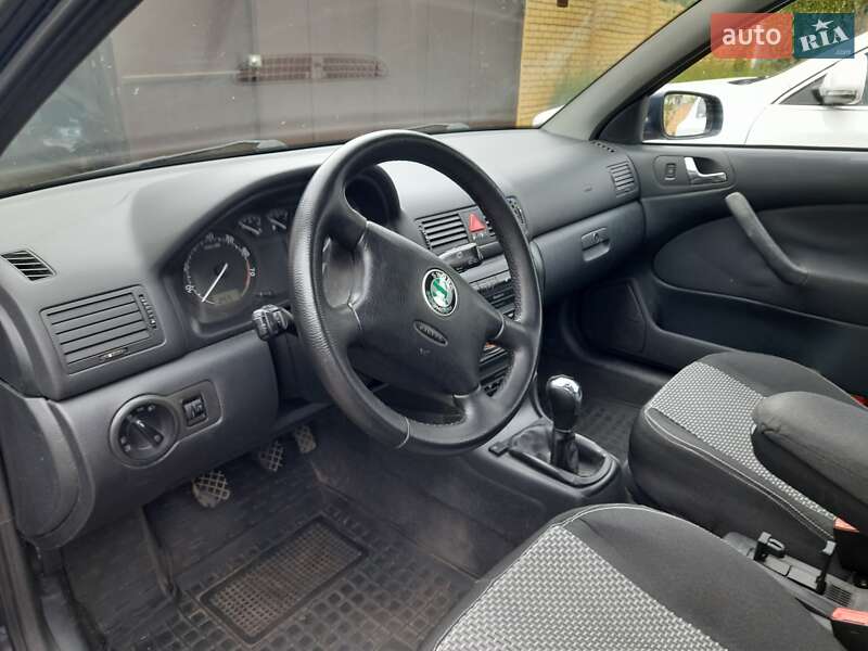 Універсал Skoda Octavia 2004 в Харкові