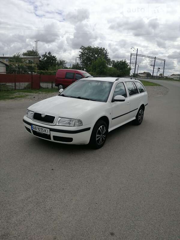 Универсал Skoda Octavia 2010 в Жмеринке