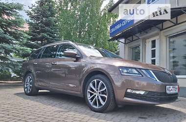 Універсал Skoda Octavia 2019 в Сваляві