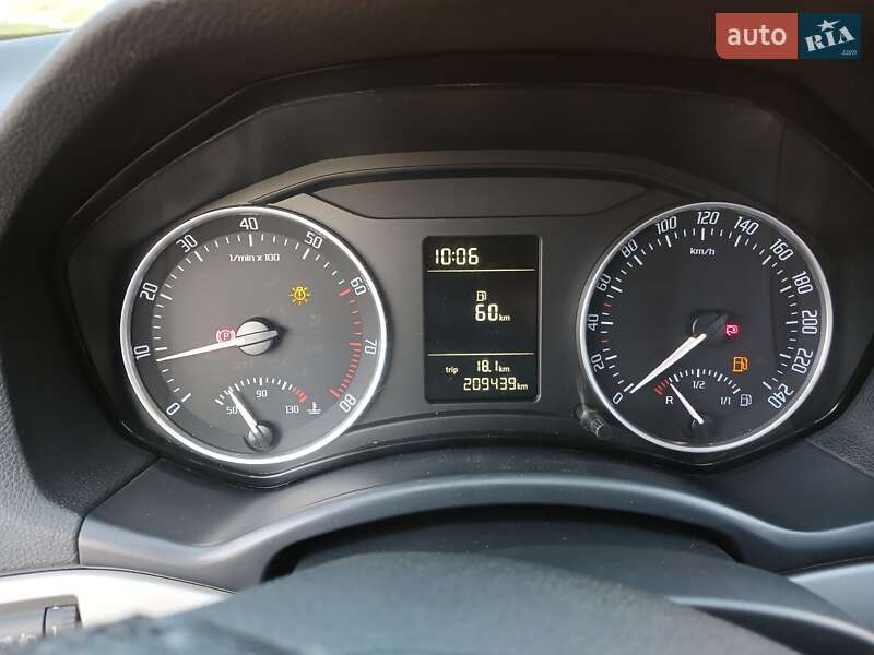 Лифтбек Skoda Octavia 2012 в Славянске фото 8 Лифтбек Skoda Octavia 2012 в Славянске