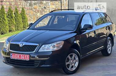 Универсал Skoda Octavia 2009 в Сарнах