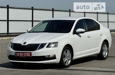 Лифтбек Skoda Octavia 2019 в Луцке