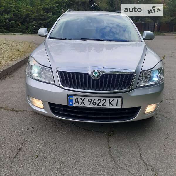 Універсал Skoda Octavia 2012 в Харкові