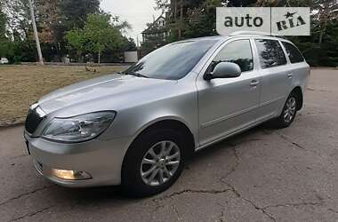 Універсал Skoda Octavia 2012 в Харкові