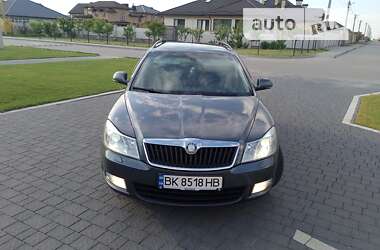 Универсал Skoda Octavia 2009 в Ровно