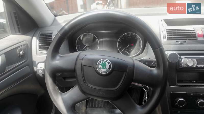 Універсал Skoda Octavia 2012 в Хотині