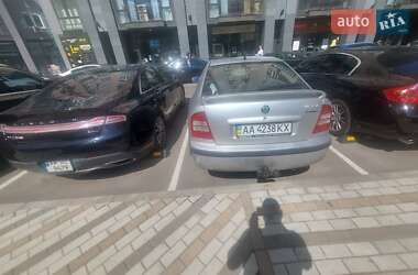 Лифтбек Skoda Octavia 2006 в 