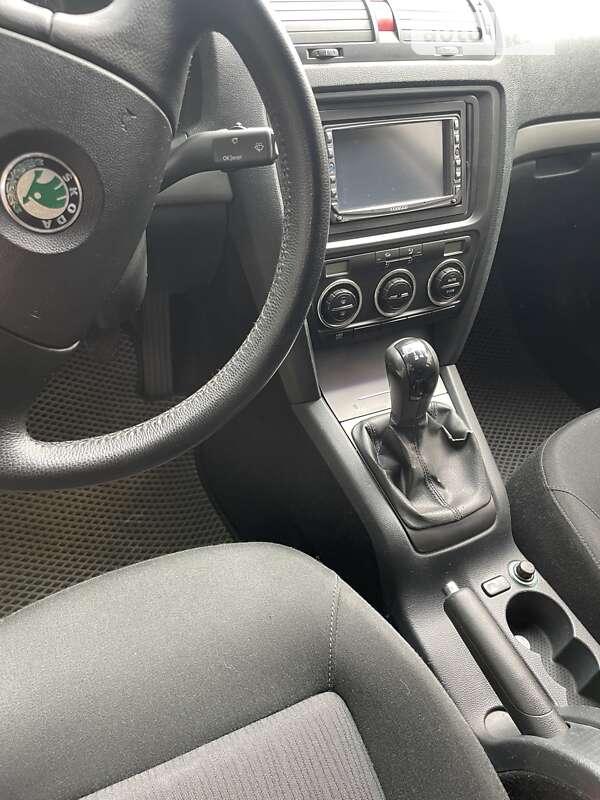 Лифтбек Skoda Octavia 2006 в Харькове