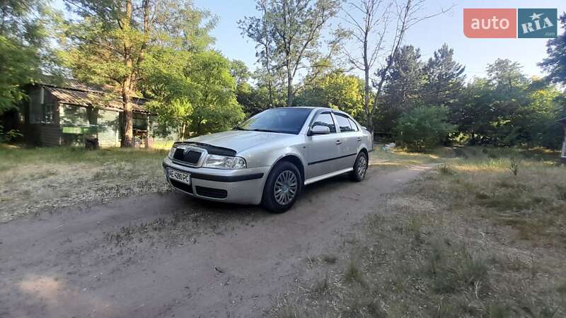 Ліфтбек Skoda Octavia 2004 в Кам'янському