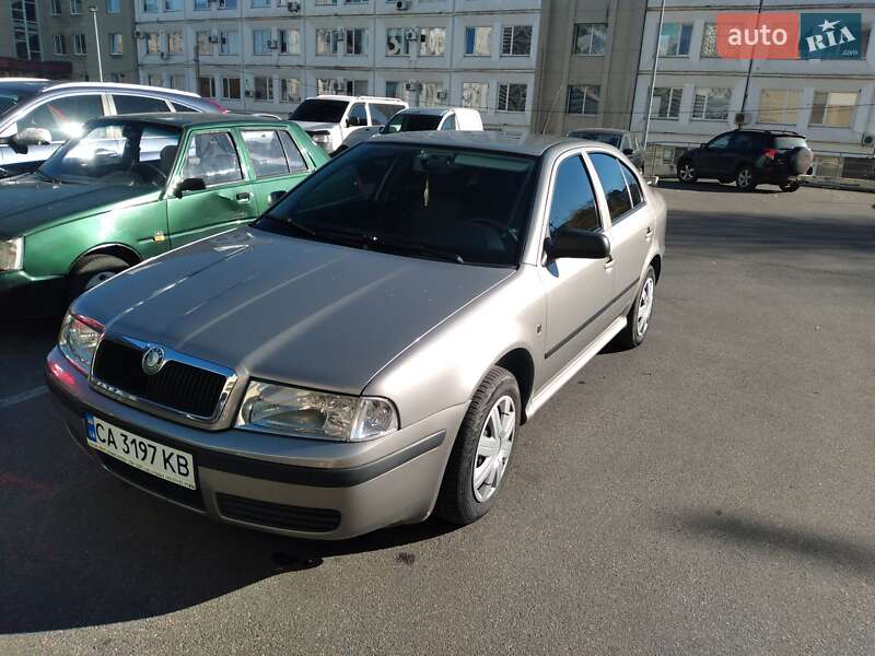 Ліфтбек Skoda Octavia 2010 в Черкасах