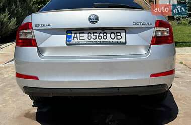 Лифтбек Skoda Octavia 2013 в 