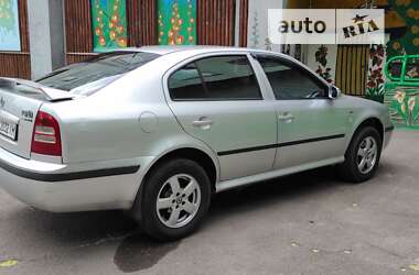 Ліфтбек Skoda Octavia 2002 в Рівному