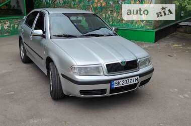 Лифтбек Skoda Octavia 2002 в Ровно