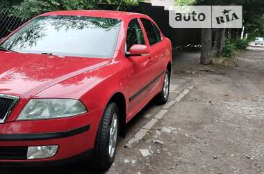 Ліфтбек Skoda Octavia 2006 в Чернівцях