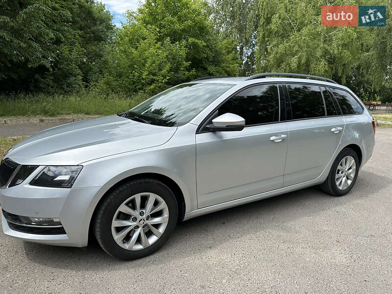 Универсал Skoda Octavia 2018 в Золочеве