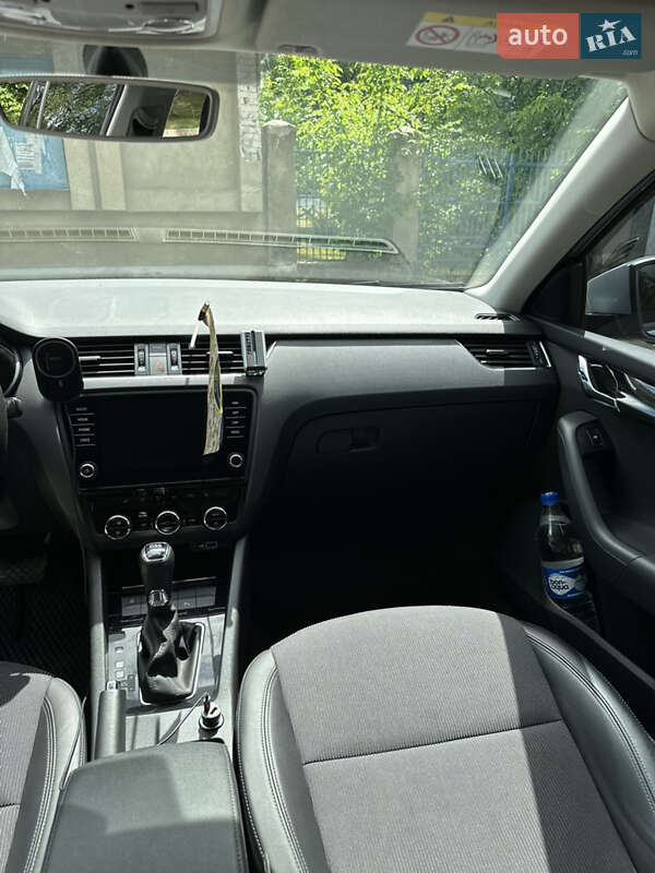 Универсал Skoda Octavia 2018 в Золочеве