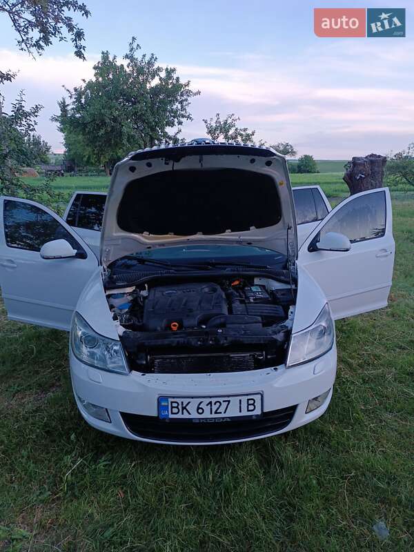 Универсал Skoda Octavia 2012 в 