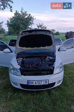 Универсал Skoda Octavia 2012 в 
