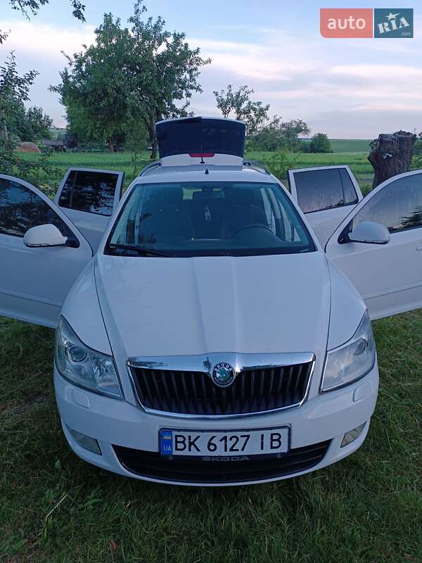 Универсал Skoda Octavia 2012 в Луцке