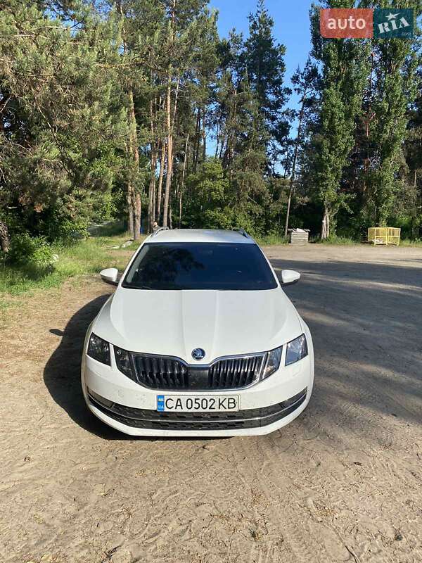 Универсал Skoda Octavia 2017 в Черкассах