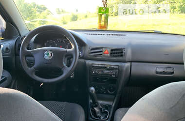 Ліфтбек Skoda Octavia 2008 в Ромнах